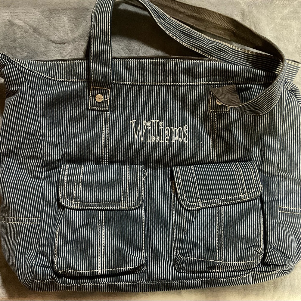 Thirty one striped bad embroidered “williams”